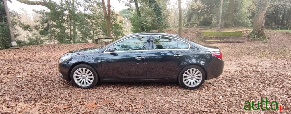2010' Opel Insignia photo #4