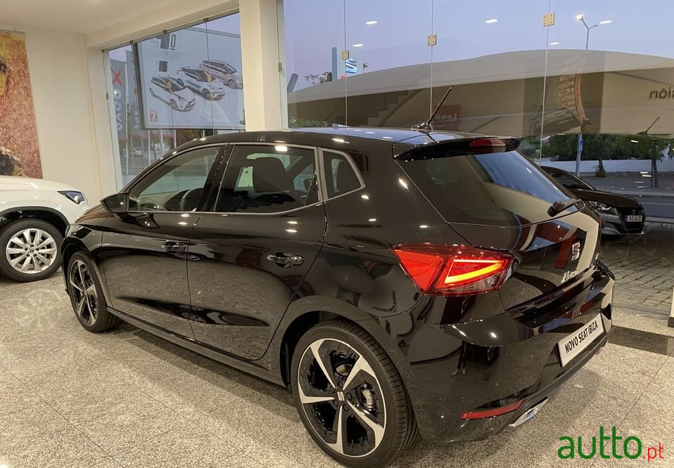 2022' SEAT Ibiza photo #3