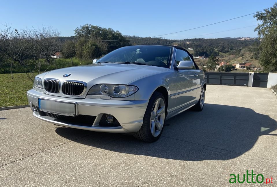 2006' BMW 318 photo #2