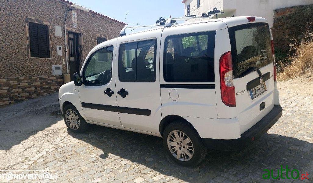 2008' Fiat Doblo 1.3 Multijet 7 Lugares photo #1