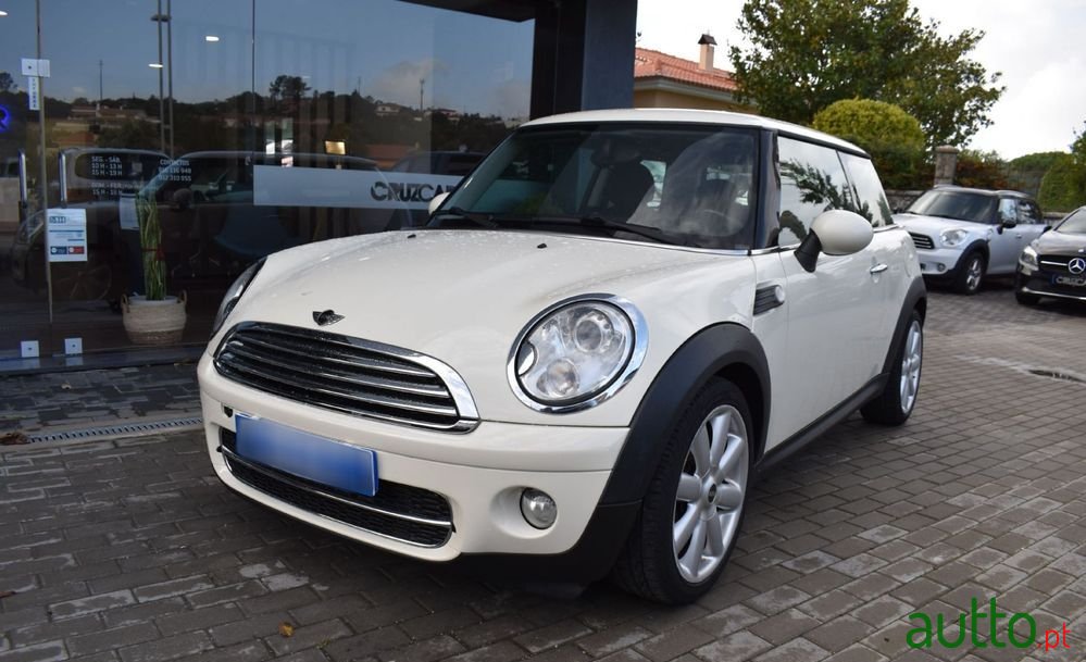 2009' MINI One D photo #2