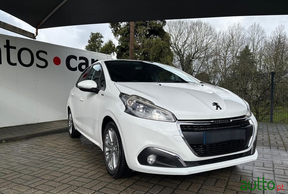 2018' Peugeot 208 photo #3