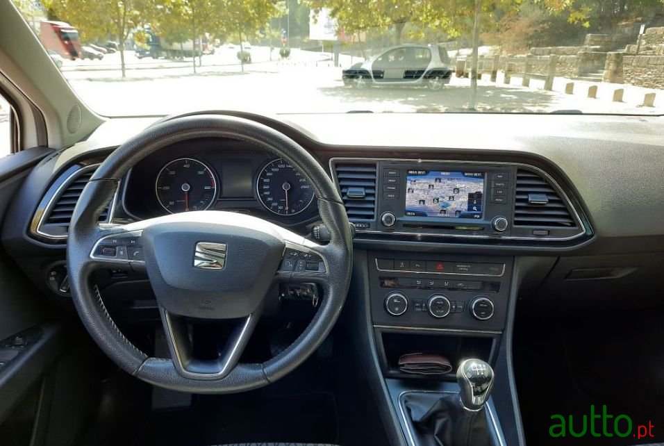 2014' SEAT Leon St photo #1