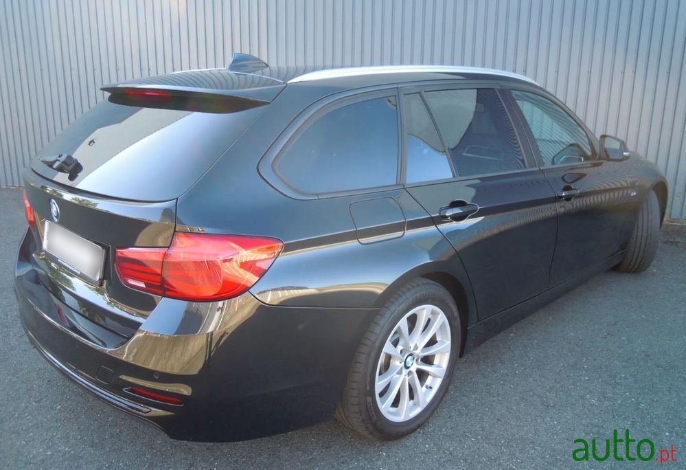 2017' BMW 320 photo #4