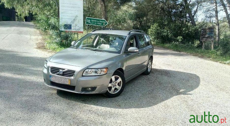 2008' Volvo V50 photo #2