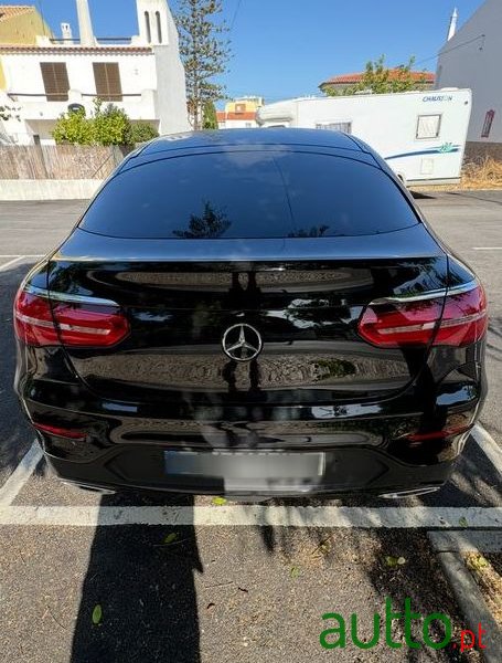 2018' Mercedes-Benz Classe Glc photo #2