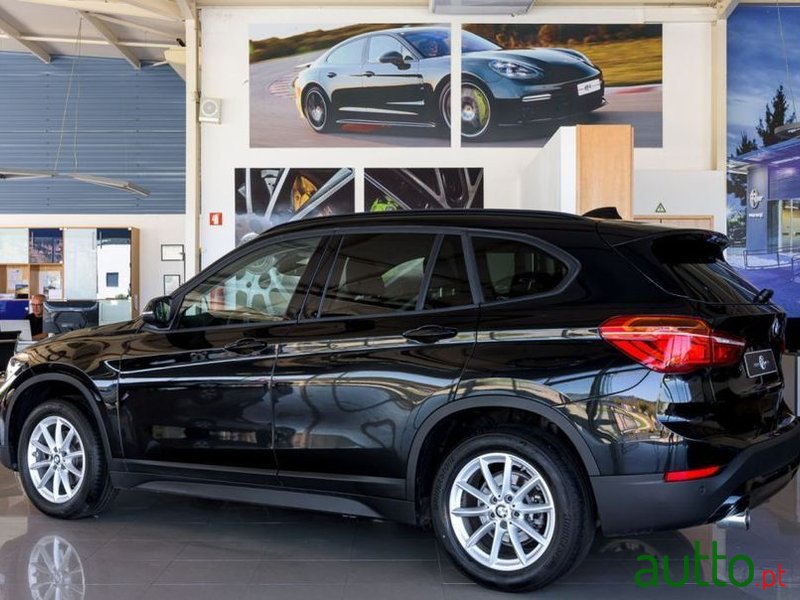 2020' BMW X1 16 D Sdrive Auto photo #3