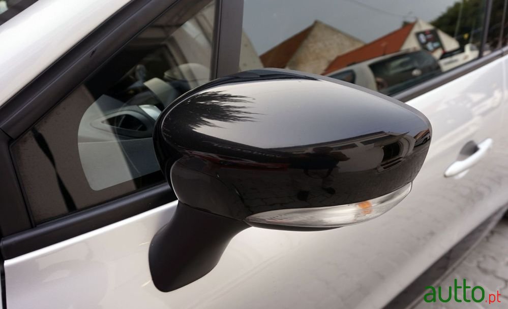 2017' Renault Clio photo #4