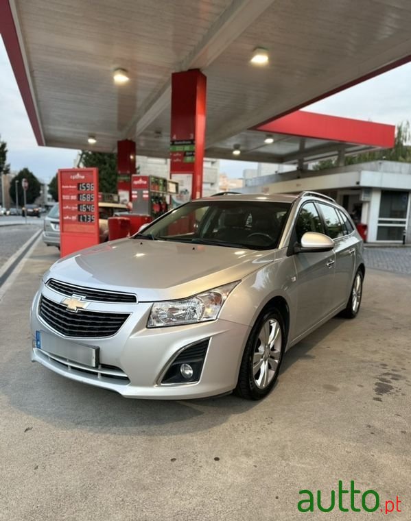 2013' Chevrolet Cruze Sw photo #2