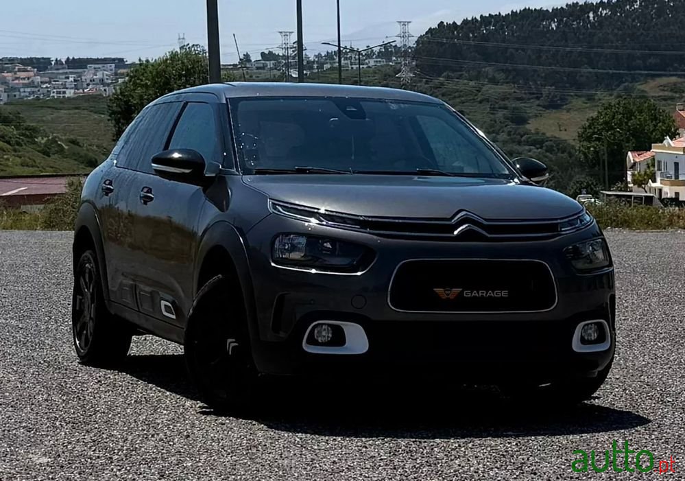 2018' Citroen C4 Cactus 1.2 Puretech Shine Eat6 photo #1