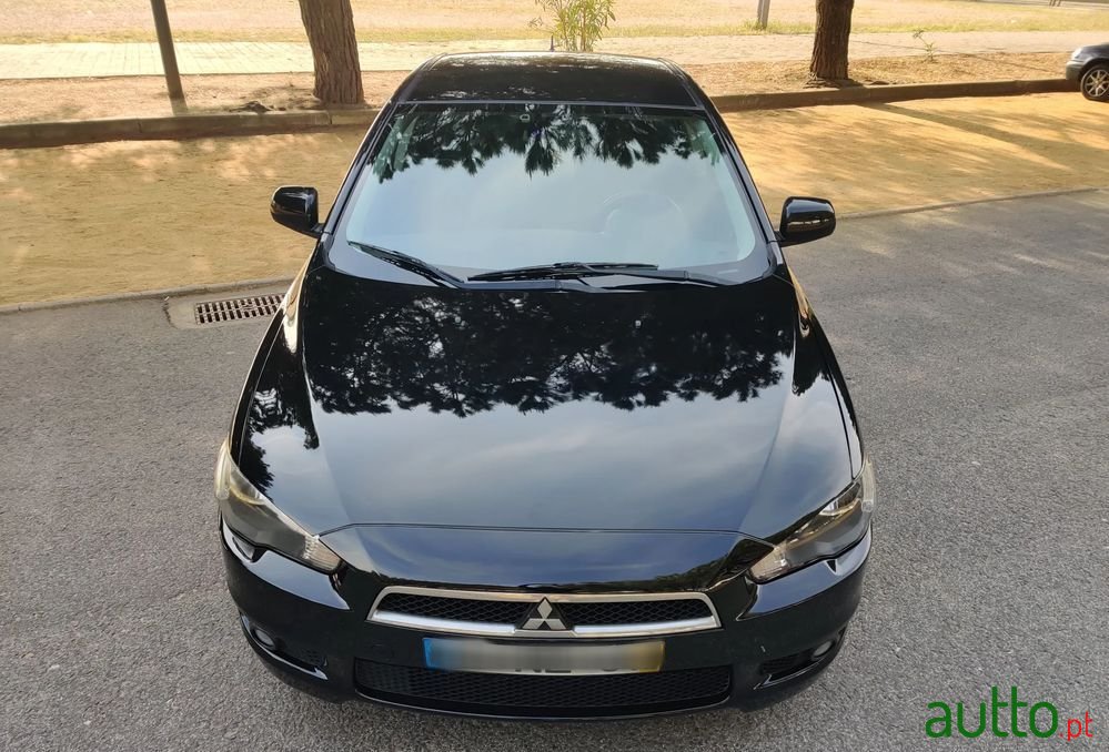 2012' Mitsubishi Lancer photo #2