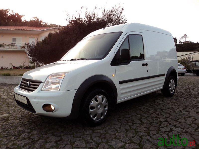 2013' Ford Transit Connect 1.8 TDCi T230 photo #2