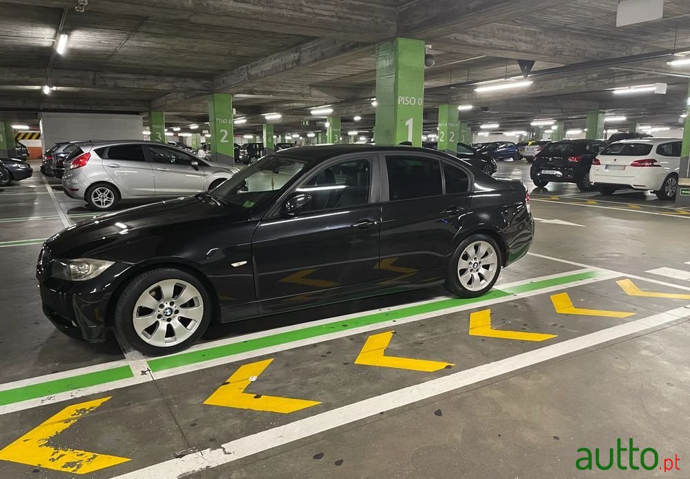 2005' BMW 320 photo #1