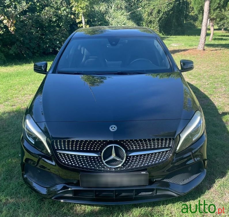 2018' Mercedes-Benz Classe A D Amg Line photo #4