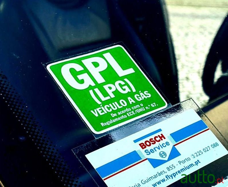 2004' Porsche Cayenne Tiptronic photo #1