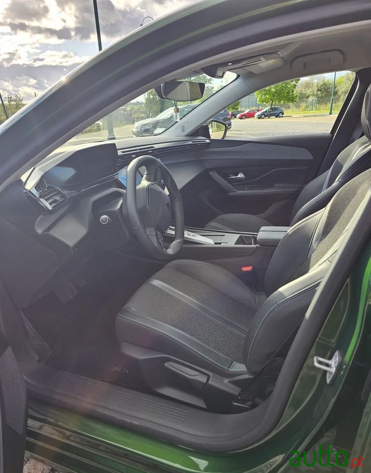 2022' Peugeot 308 photo #5