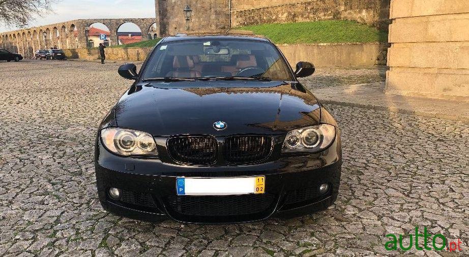 2011' BMW 120 D Coupe Pack M photo #3