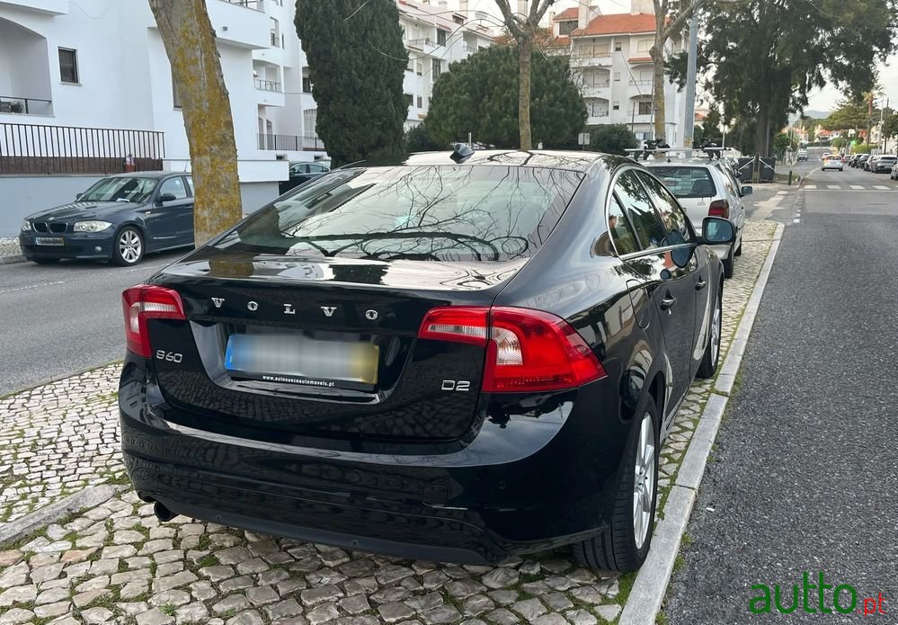 2016' Volvo S60 2.0 D2 Momentum photo #6