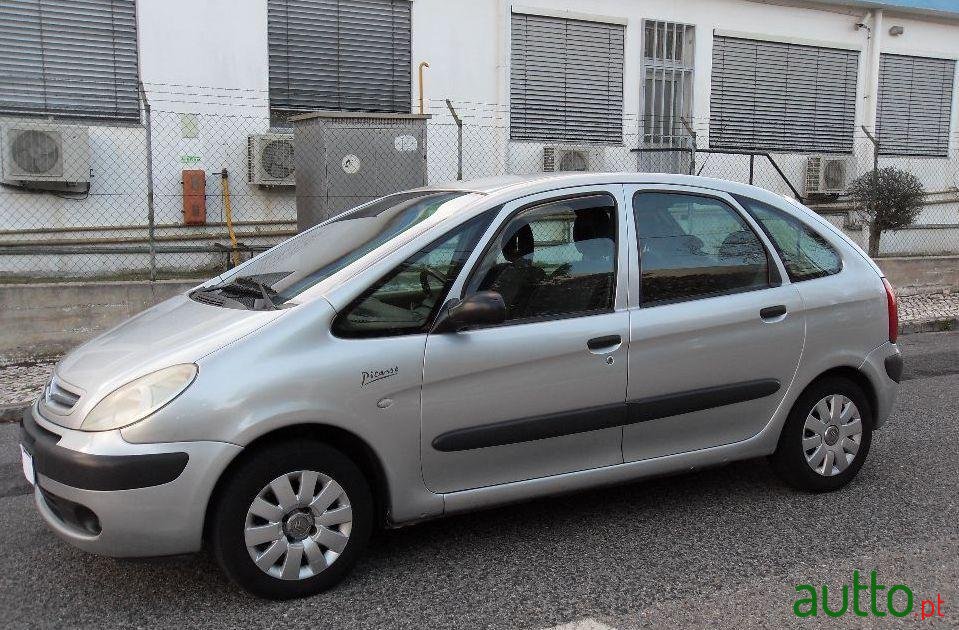 2005' Citroen Xsara Picasso photo #2