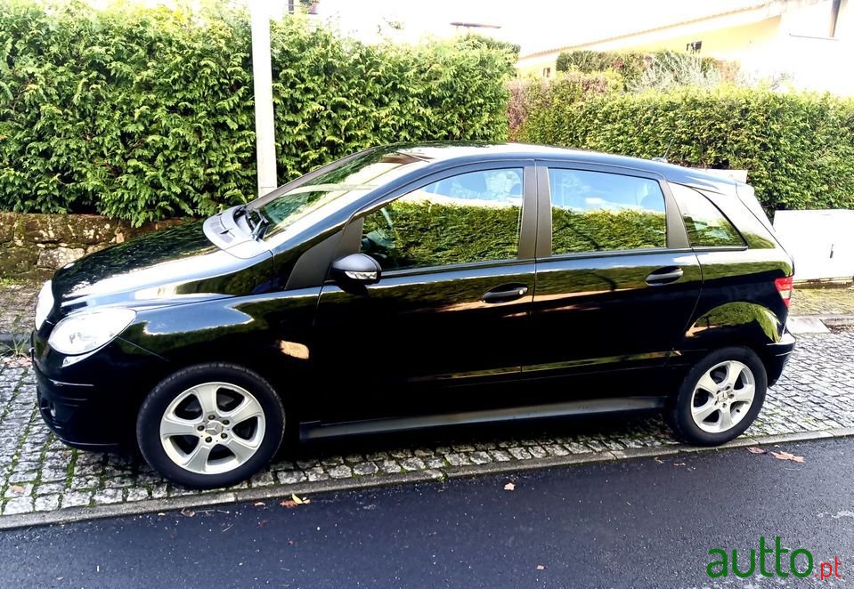 2007' Mercedes-Benz B-180 photo #2
