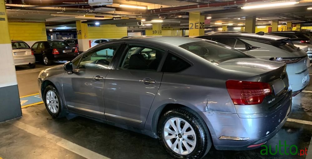 2009' Citroen C5 1.6 Hdi Sx photo #4