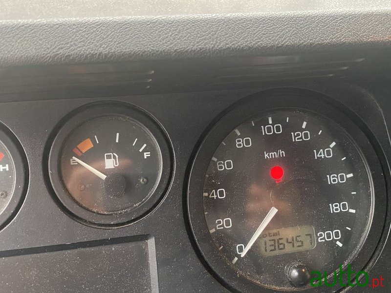 2003' Land Rover Defender 130 Cd 2.5 Td5 E photo #5