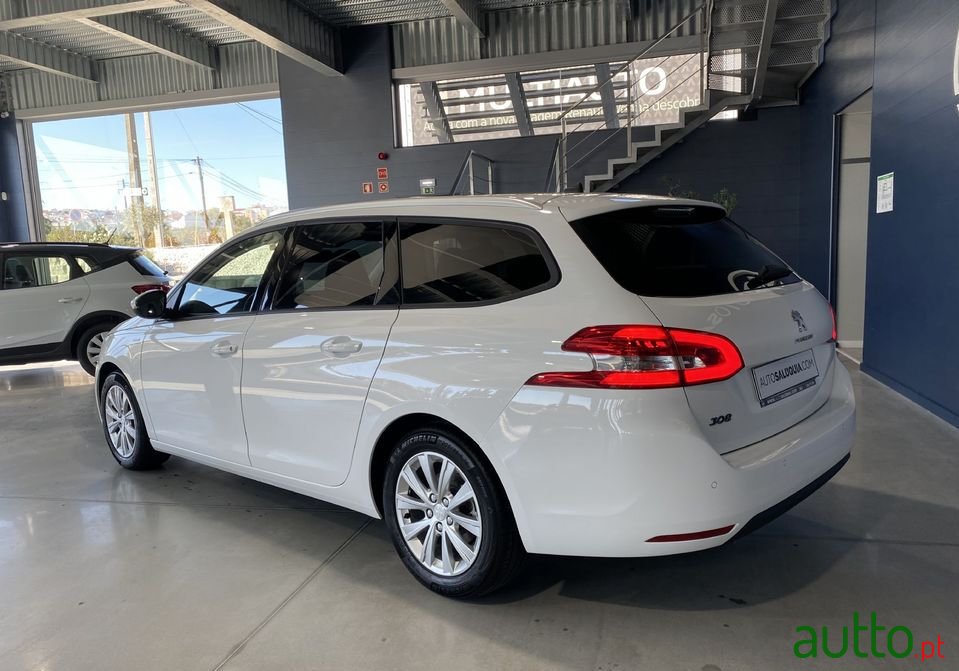2020' Peugeot 308 Sw photo #4