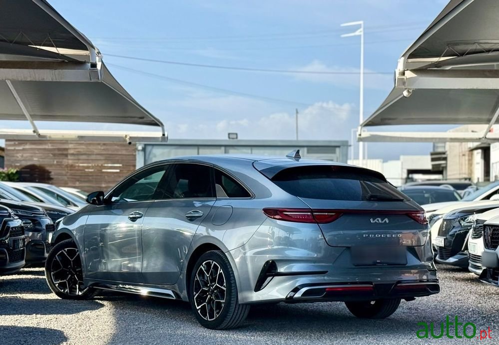 2022' Kia Proceed Gt Line photo #4