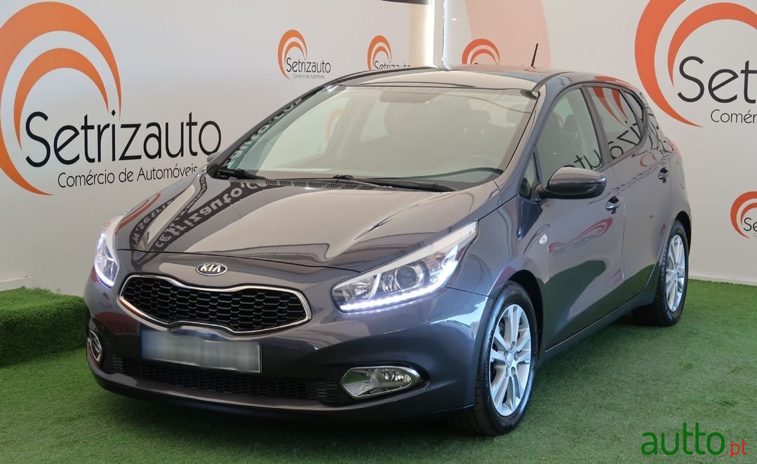 2015' Kia Ceed photo #2