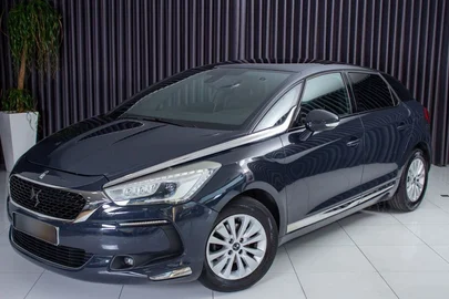 2015' DS Automobiles Ds5
