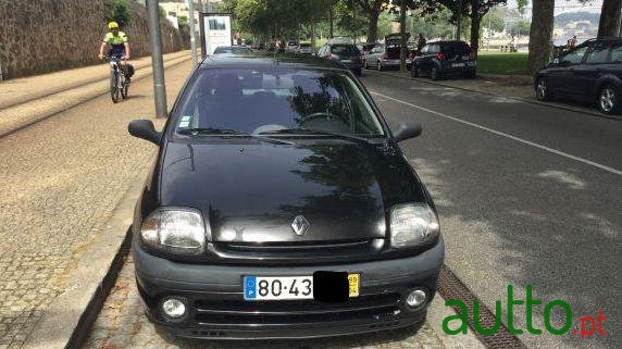 1999' Renault Clio 1.2 Rt photo #1