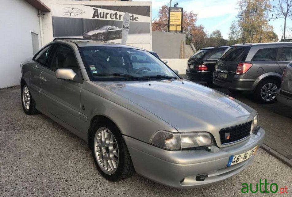 2000' Volvo C70 Coupé 2.0 Ht photo #1