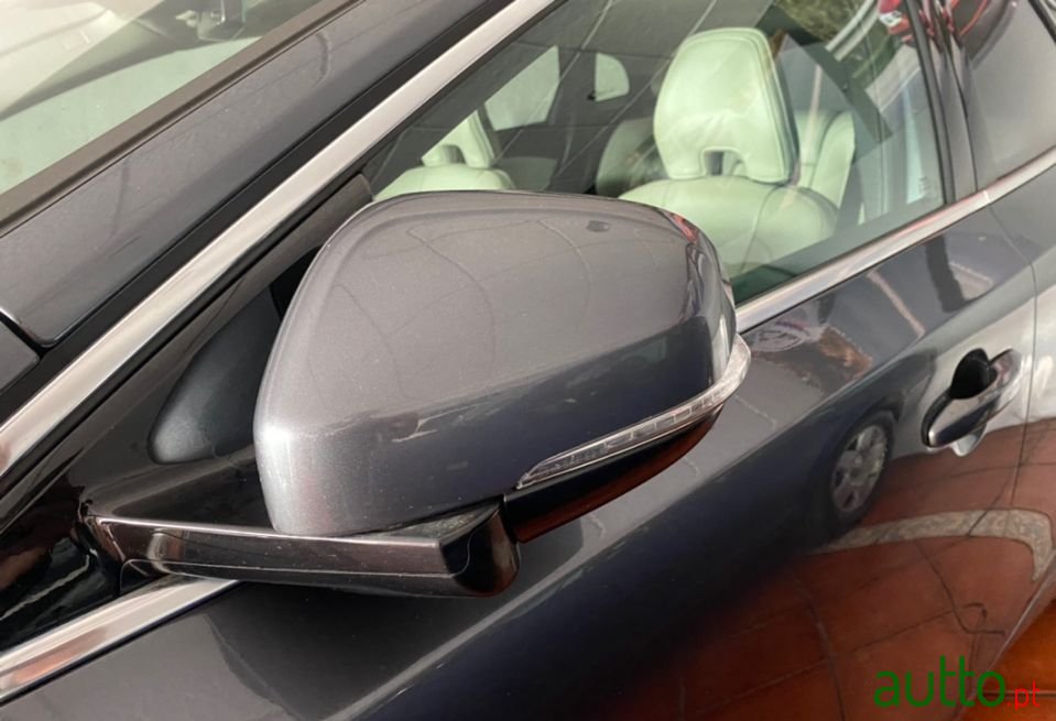 2013' Volvo V40 photo #5