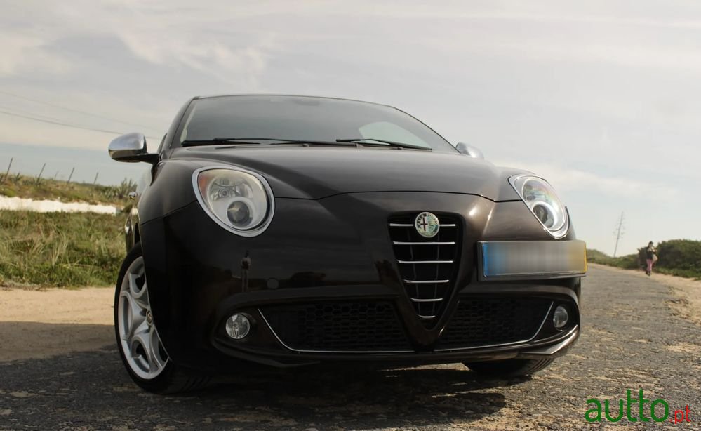 2011' Alfa Romeo MiTo photo #4