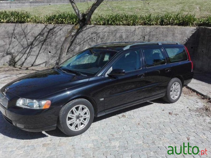 2008' Volvo V70 2.4 D5 Nivel 3 Geartronic photo #1