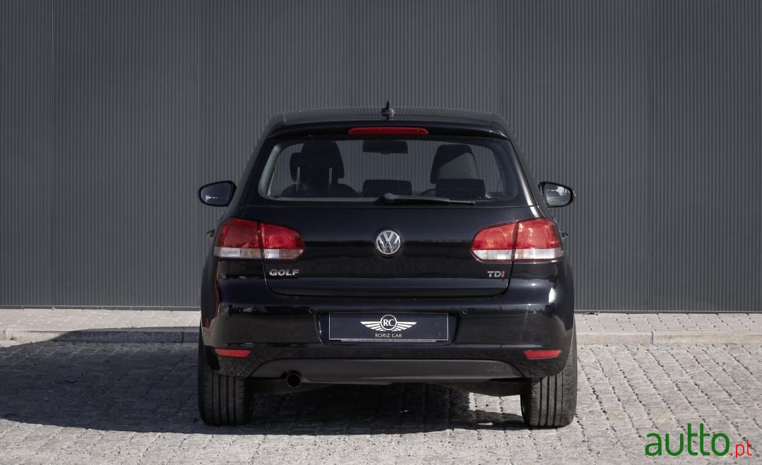 2012' Volkswagen Golf photo #6