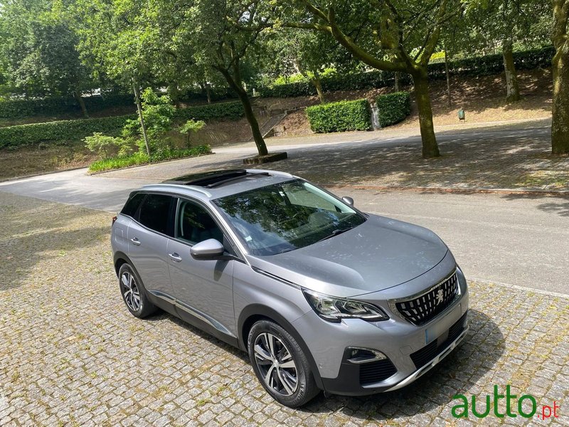 2018' Peugeot 3008 photo #1