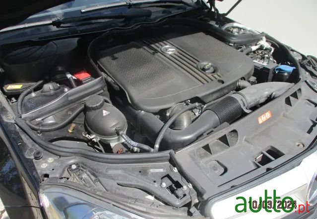 2012' Mercedes-Benz 220 photo #5