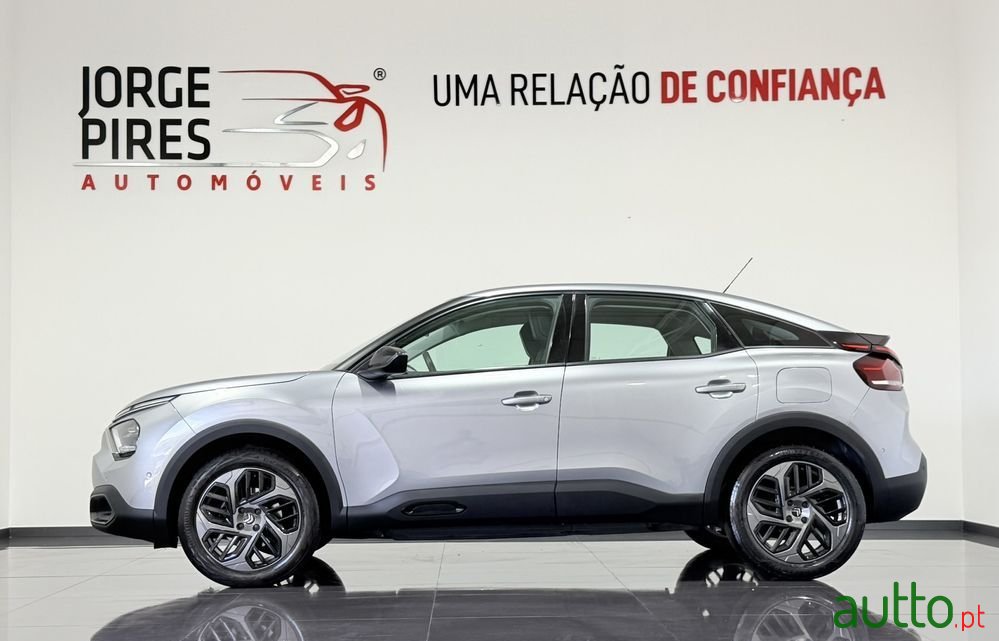 2022' Citroen C4 1.2 Puretech Shine photo #4