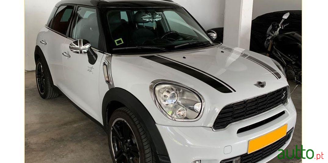 2011' MINI Countryman Cooper S photo #1