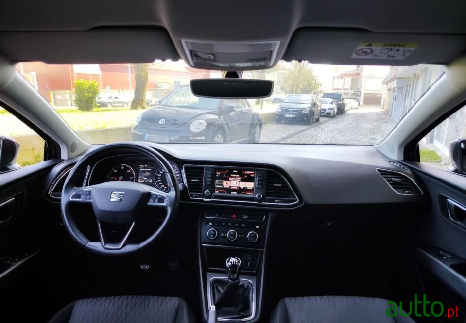 2016' SEAT Leon-St photo #5