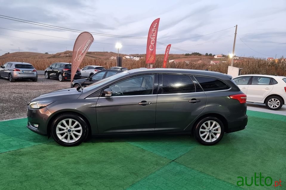 2017' Ford Focus Sw photo #4