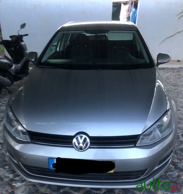 2014' Volkswagen Golf photo #3