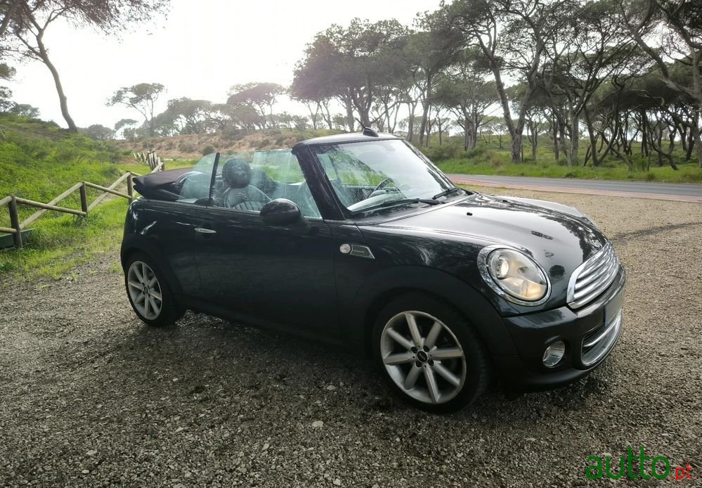 2012' MINI Cooper photo #1