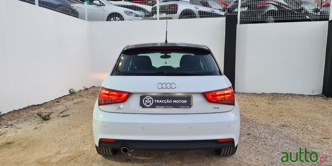 2016' Audi A1 Sportback photo #6