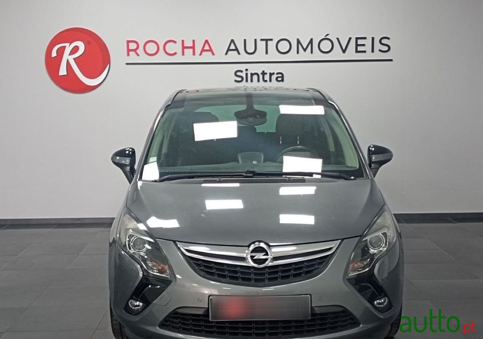 2016' Opel Zafira photo #2