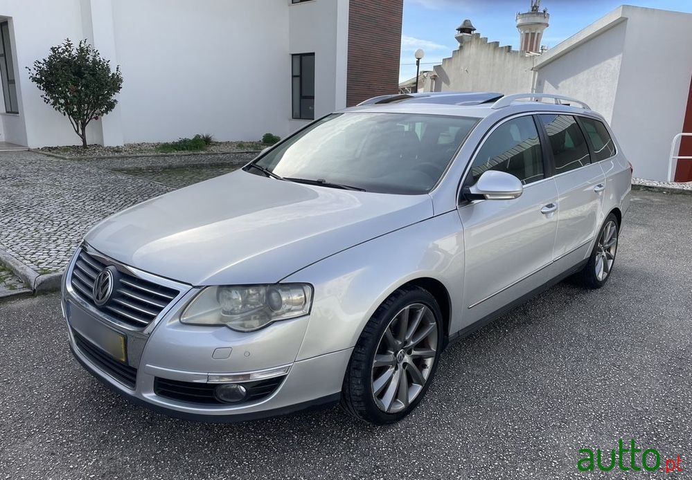 2008' Volkswagen Passat Variant photo #1