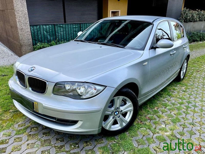 2009' BMW 118 D photo #2