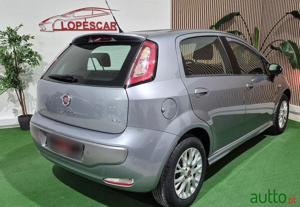 2010' Fiat Punto Evo 1.4 Dynamic photo #4