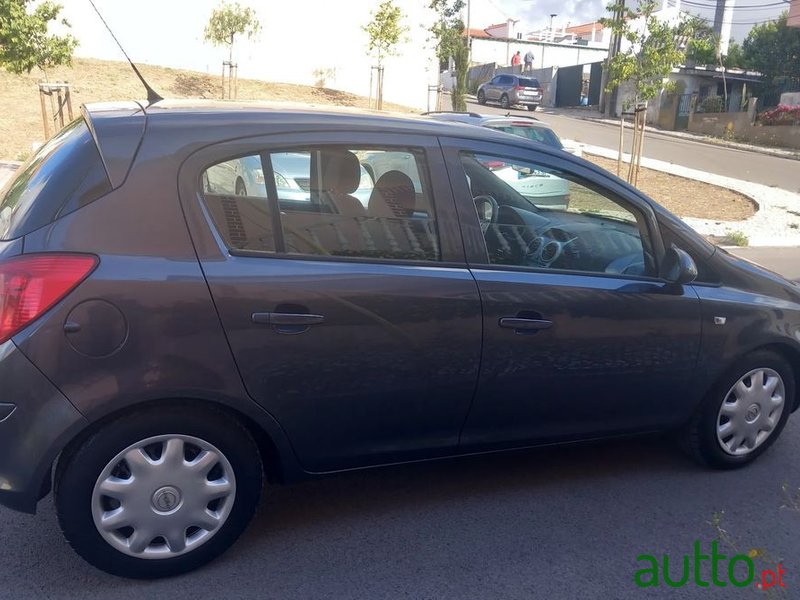 2012' Opel Corsa photo #3